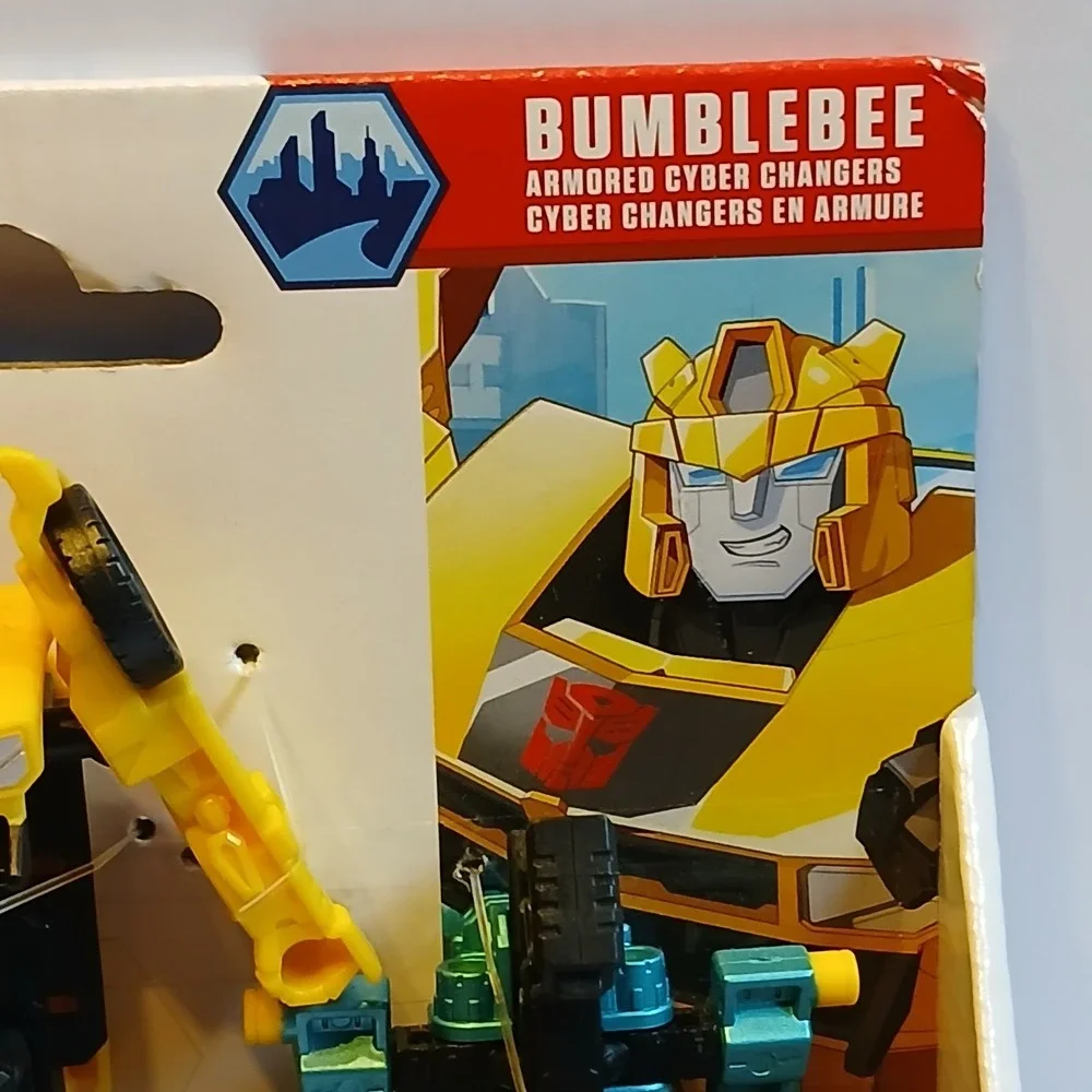 Transformers Cyberworld Armored Cyber Changers Bumblebee